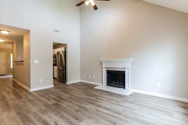 Foto del edificio - 4509 Ravenwood Pl