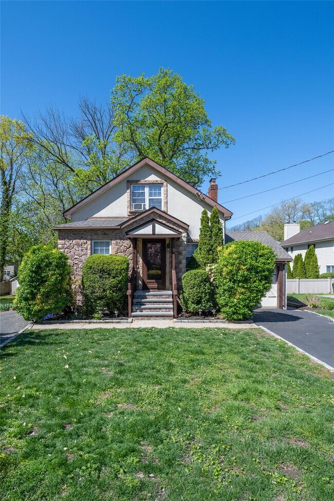 Foto del edificio - 3 Woodmere Ln