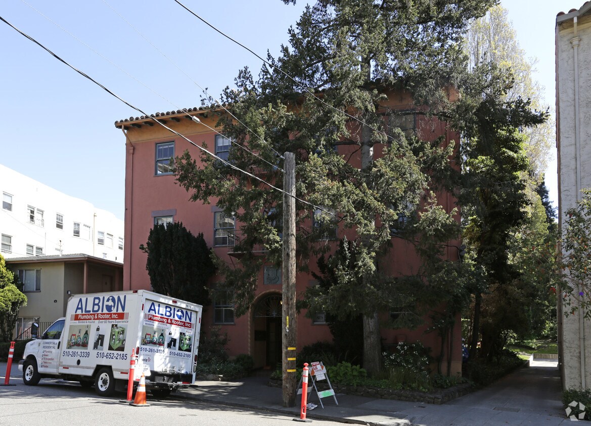 Foto principal - 69 Glen Ave