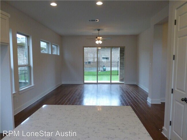 Building Photo - 4 br, 4 bath House - 1305 Sarah Christine ...