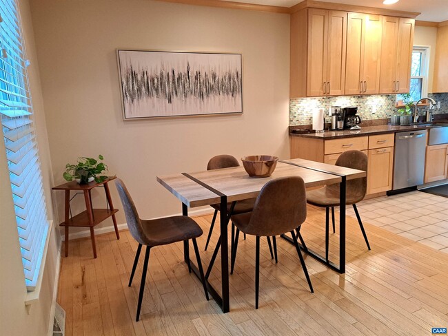 Foto del edificio - 102 Slate Pl