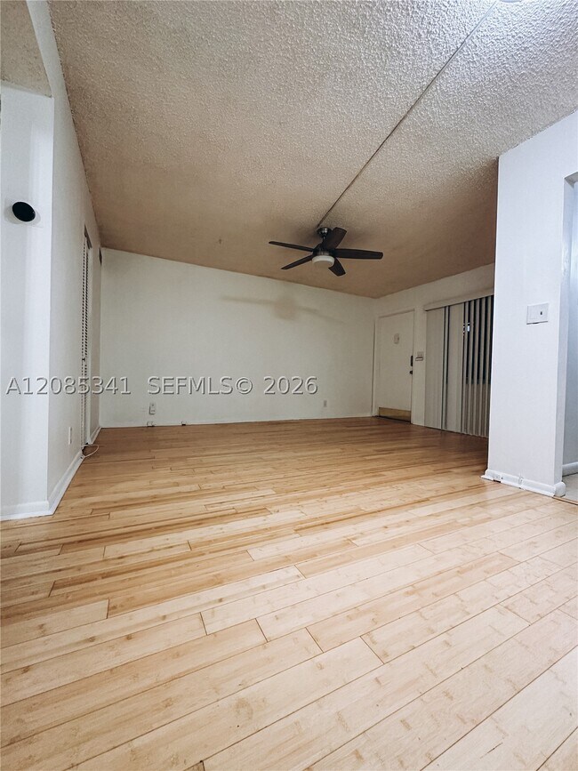 Foto del edificio - 1425 Arthur St