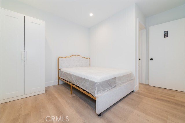 Foto del edificio - 1596 W 36th St
