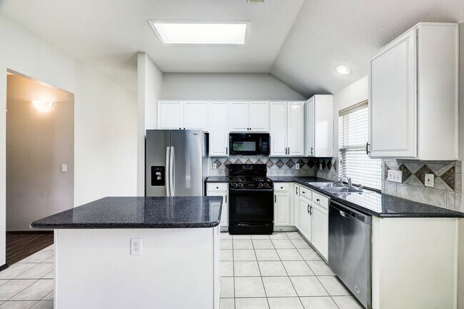 Building Photo - 11743 Berkway Trail