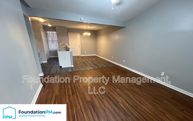Foto del edificio - 3872 Windermere Rd