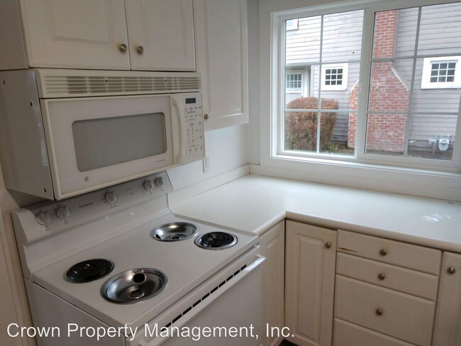 Building Photo - 2 br, 1 bath House - 930 Hoyt St SE