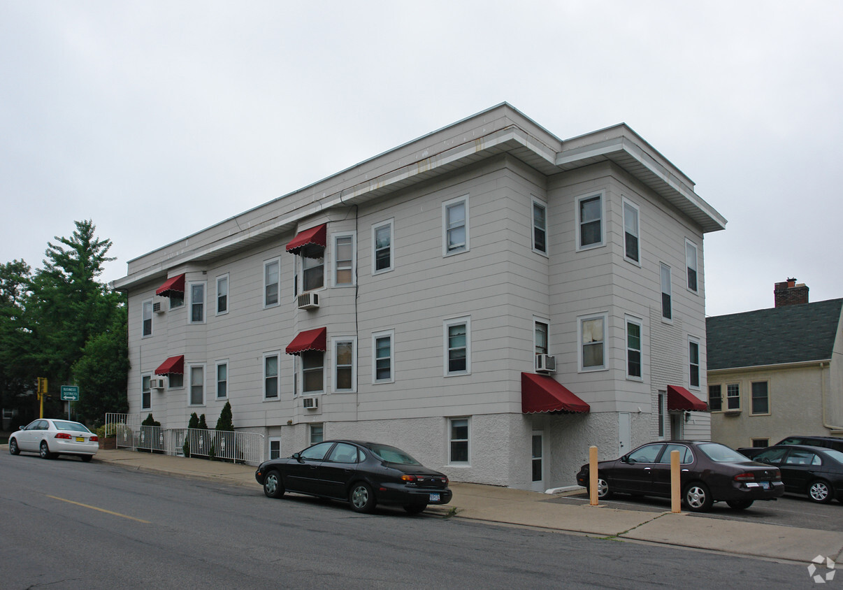 Foto del edificio - Linden Hills Apartments