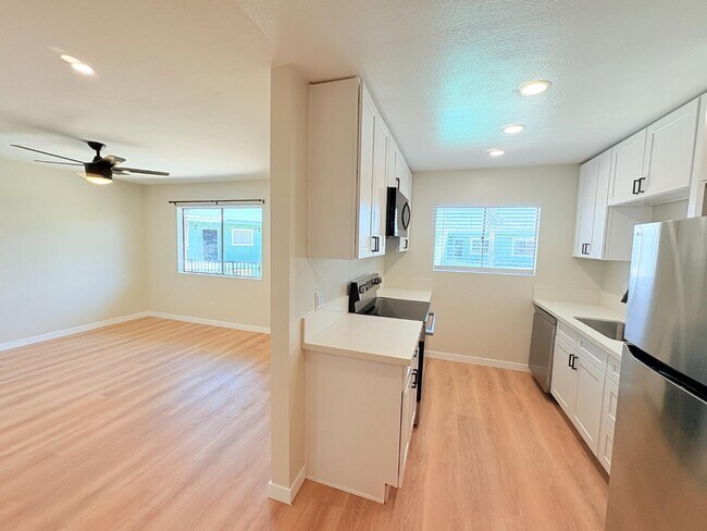 Foto del edificio - 328 S Weitzel St