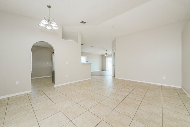 Foto del edificio - 5180 Gulf Sturgeon Ln