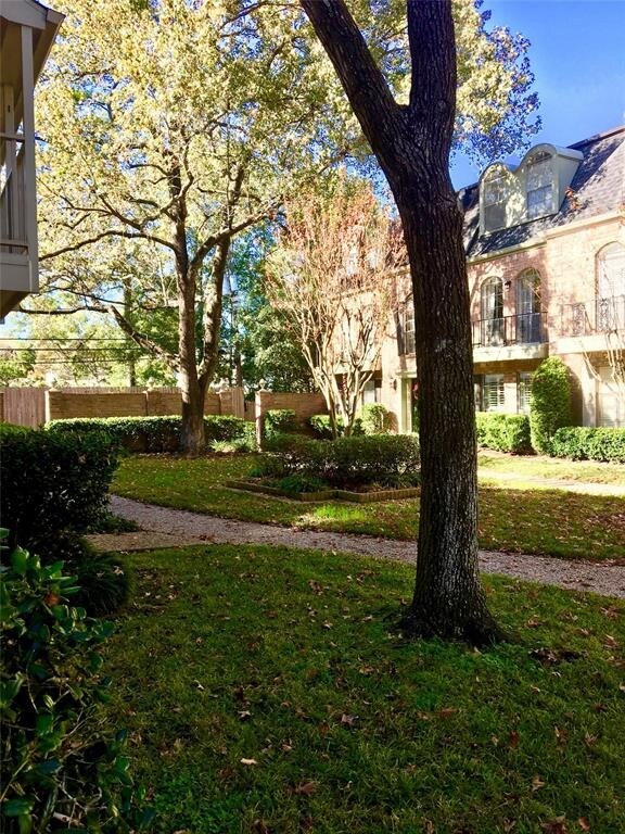 Foto del edificio - 409 N Post Oak Ln