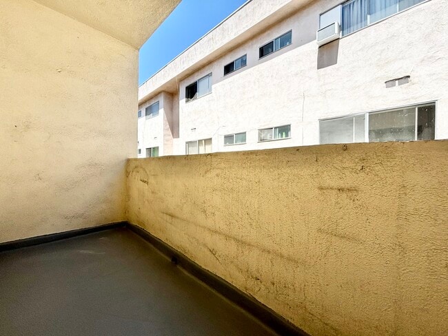 Foto del edificio - 358 S Commonwealth Ave