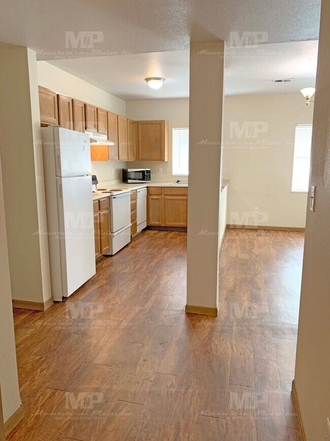 Foto del edificio - 622 S Loomis Ave