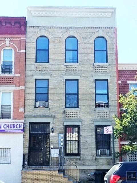 Foto principal - 1818 Prospect Pl