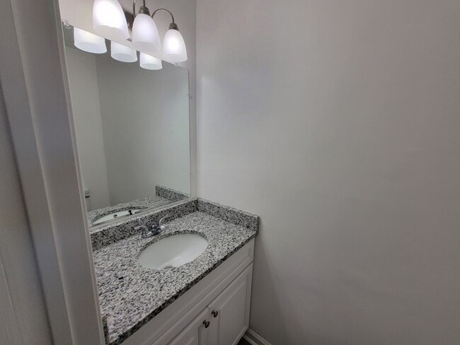 Foto del edificio - 1550 Fairfax Dr