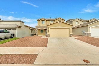 Building Photo - 3873 Loma Brisa Dr