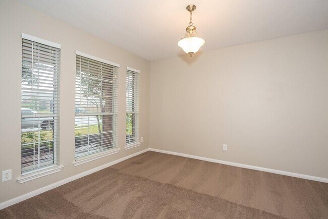 Foto del edificio - 2622 Elder Park Ct