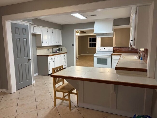 Foto del edificio - 14525 Chapperal Pipeline Rd