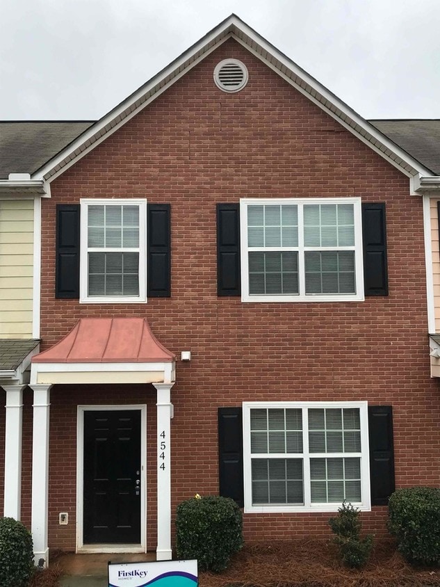 Foto principal - 4544 Parkview Square