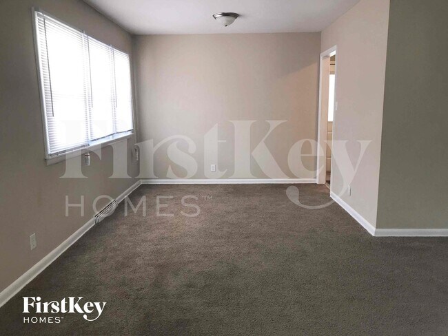 Foto del edificio - 7645 E 50th St