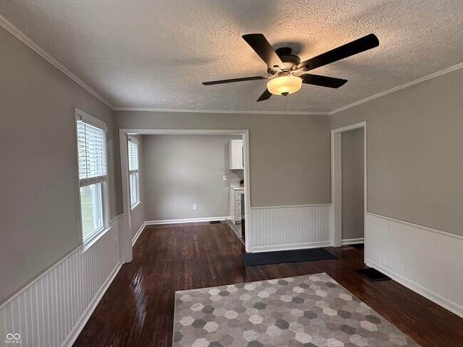 Building Photo - 4801 Farrington Ave