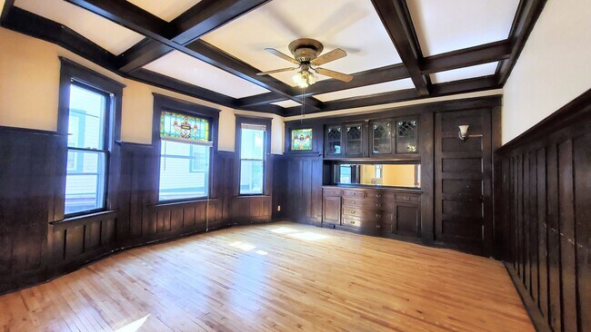 Foto del edificio - Charming 4-Bedroom Home in East Isles