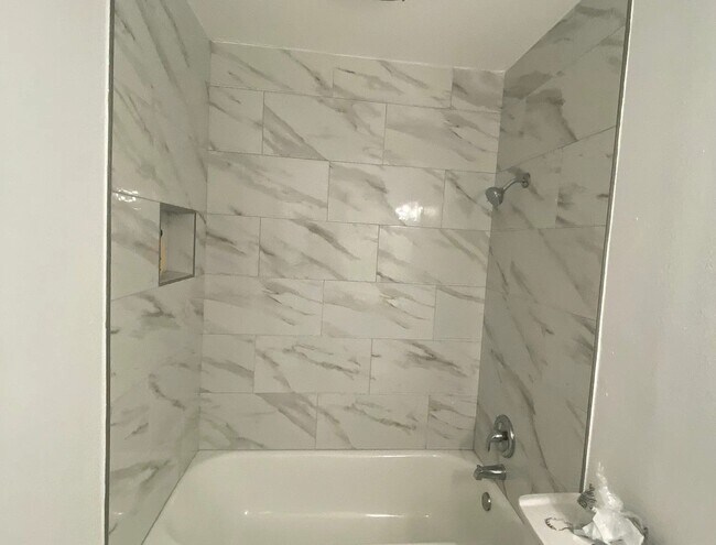 Foto del edificio - 1362 Del Rio Cir
