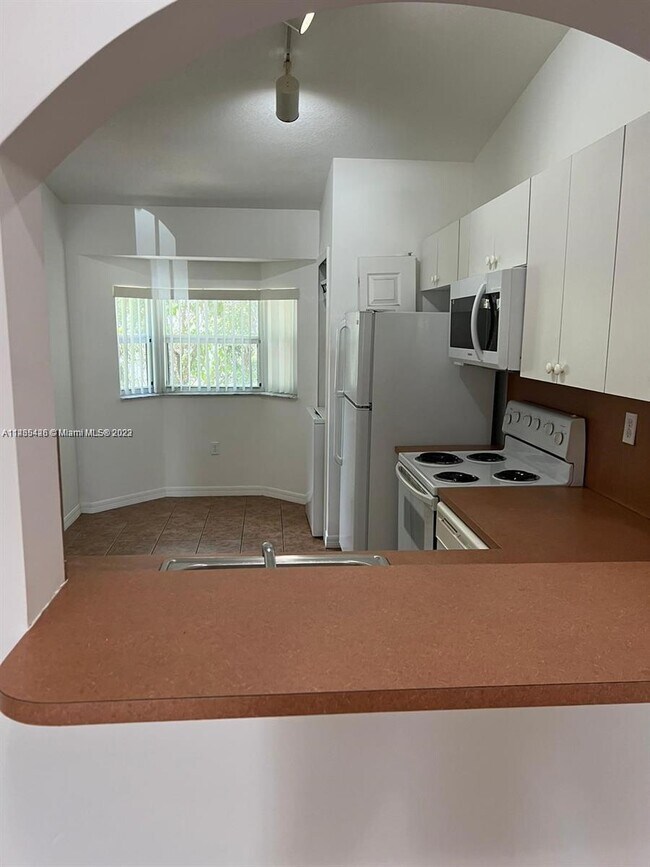Foto del edificio - 2911 SE 13th Rd