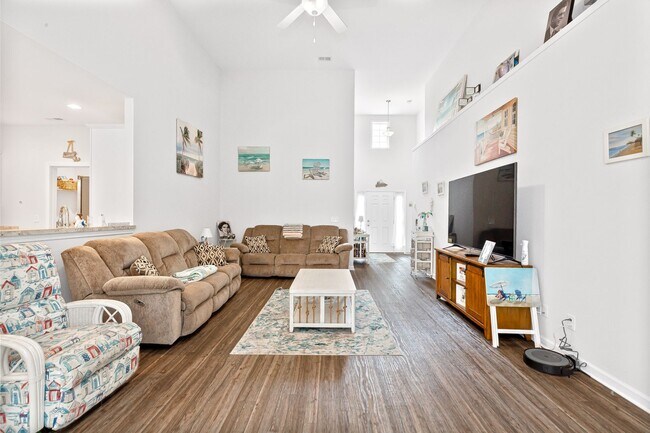Foto del edificio - Spacious Home in Barons Bluff North