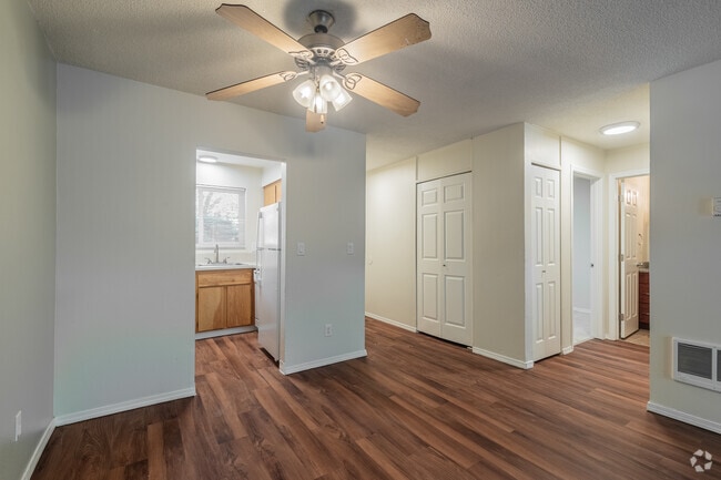 Interior Photo - Surrounded by Oregon nature!