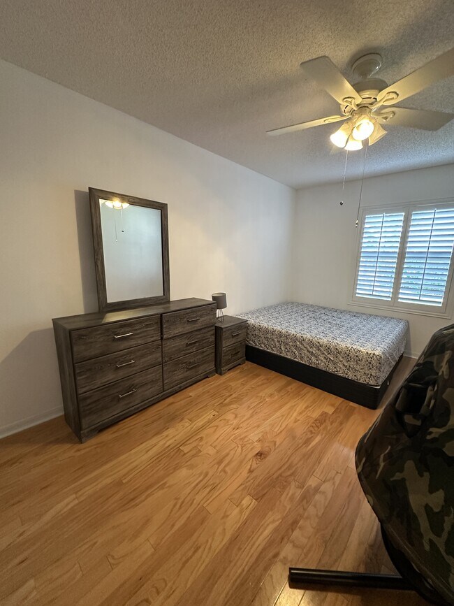 Foto del edificio - 1354 Enclave Dr