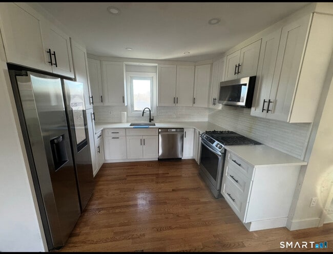 Foto del edificio - 35 Knapps Hwy