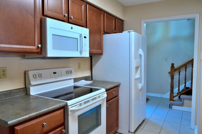 Building Photo - 10508 Raven Ct