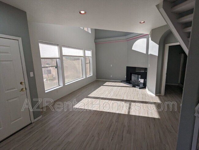 Foto del edificio - 10247 N 12th Pl