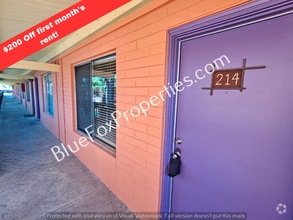 Building Photo - 55 N Cherry Ave