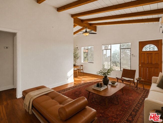 Building Photo - 1231 Montecito Dr