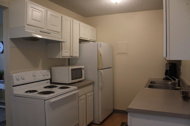 Foto del edificio - Arbor Terrace and Richland Country Apartments