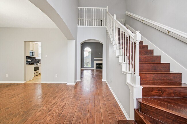 Foto del edificio - 7414 Dane Hill Dr