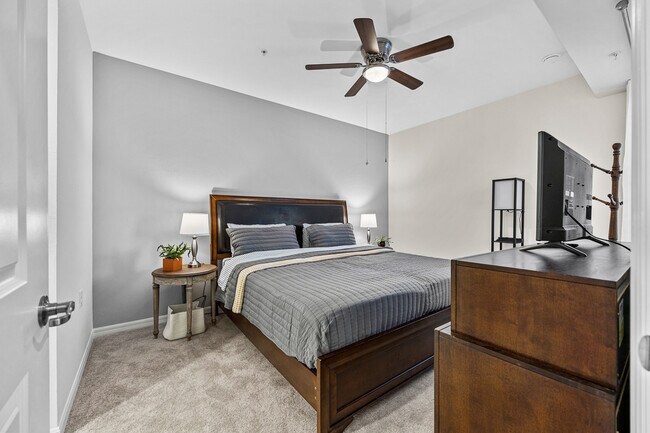 Foto del edificio - 5651 Double Eagle Cir