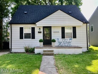 Building Photo - 3340 Edgeworth St