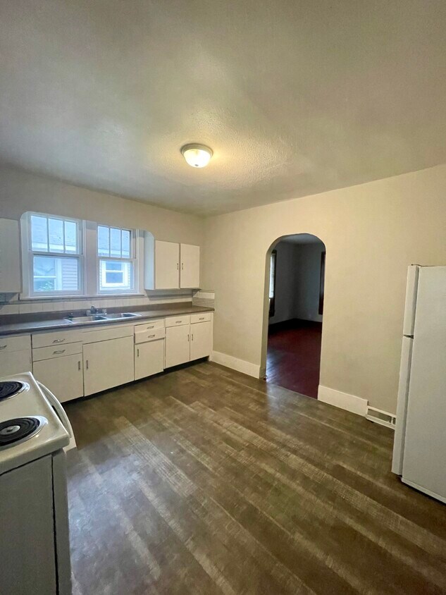 Foto principal - 107 S Livingston St