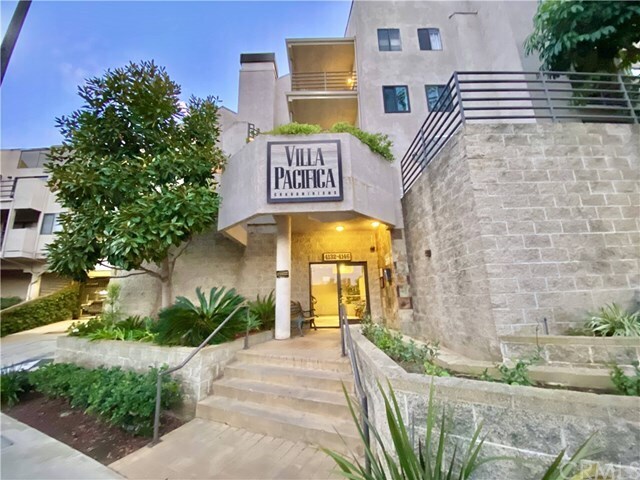 Primary Photo - 4142 E Mendez St