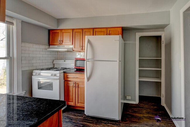 Foto del edificio - 255 W Union St