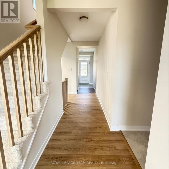 Building Photo - 286 Les Emmerson Dr