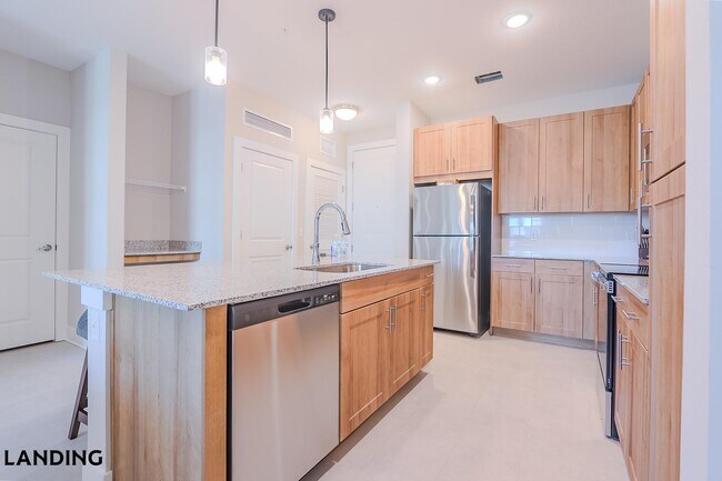 Foto del edificio - 2361 Commerce Park Dr NE