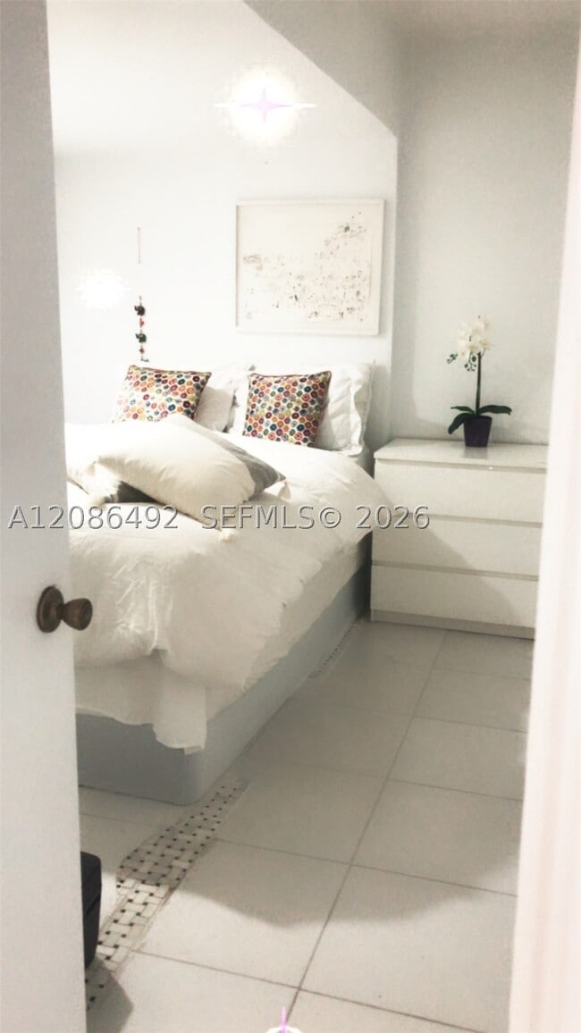 Building Photo - 11111 Biscayne Blvd