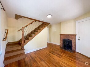 Building Photo - 10 Latta St