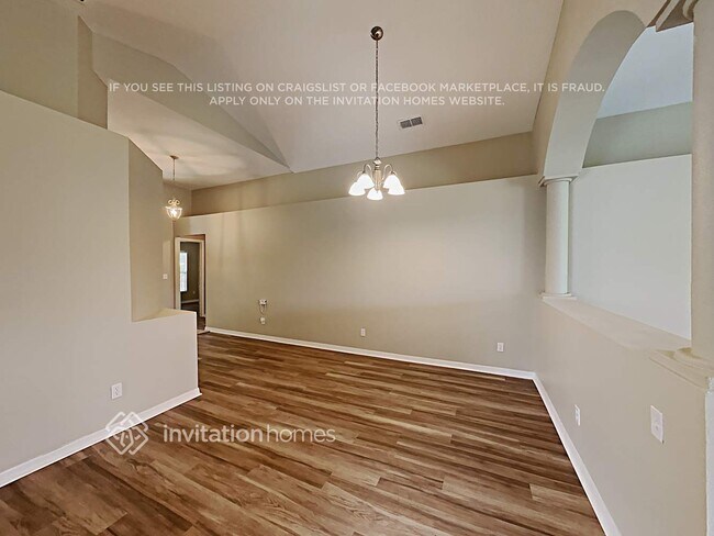 Foto del edificio - 4622 Sandhurst St