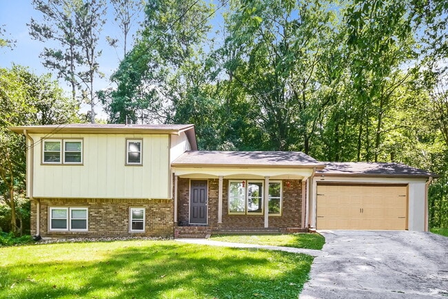 Building Photo - 2520 Rainer Dr NE