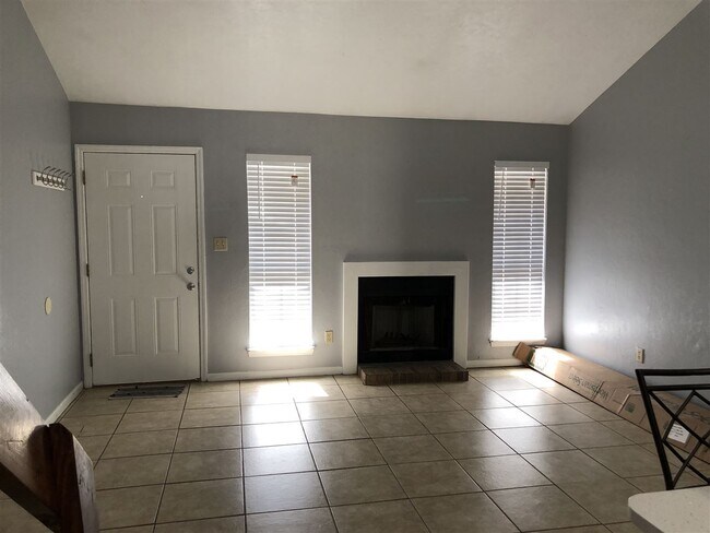 Building Photo - 1253 Chee Ln