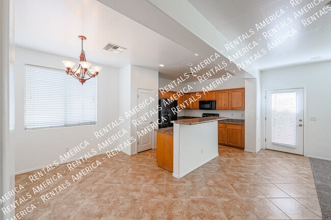 Foto del edificio - 591 S Buena Vista Ct
